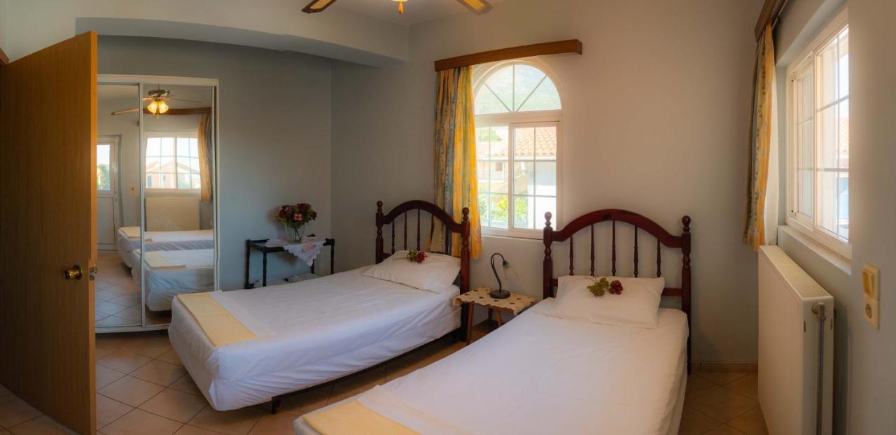 Valsamis Villa Apartments Poros  Luaran gambar
